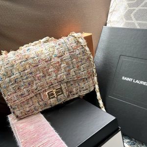 Chanel style bag (no brand)